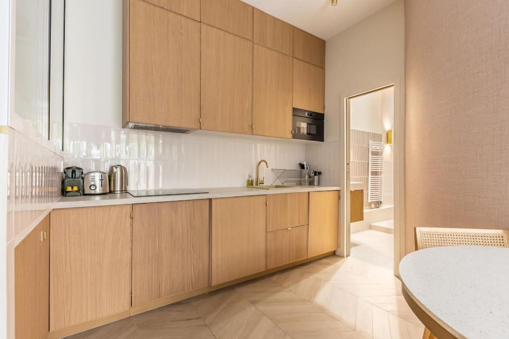 Elegant 4-Star Stay In Central Paris - Suite Apart Екстериор снимка